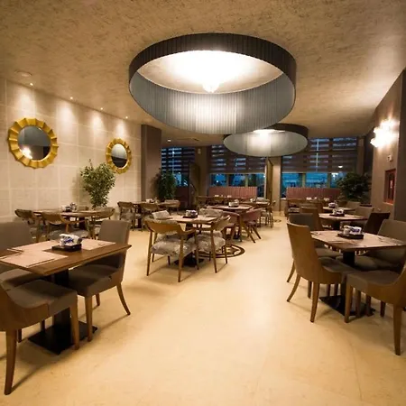 Maya Luxury Alezzi Beach * Navodari