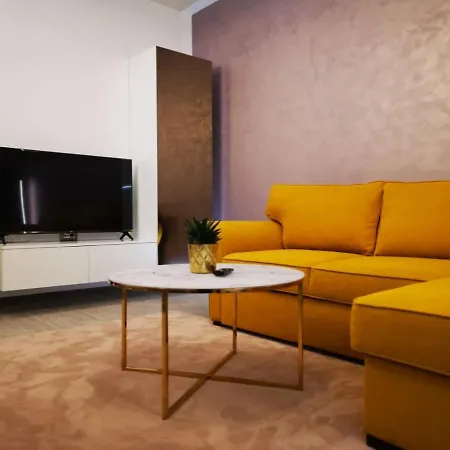 شقة Maya Luxury Alezzi Năvodari
