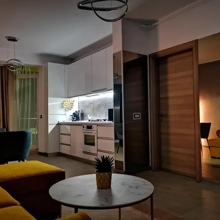 Maya Luxury Alezzi Beach Apartment *