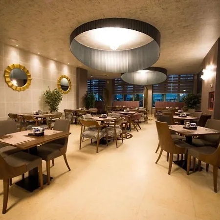 Maya Luxury Alezzi * 那沃达利
